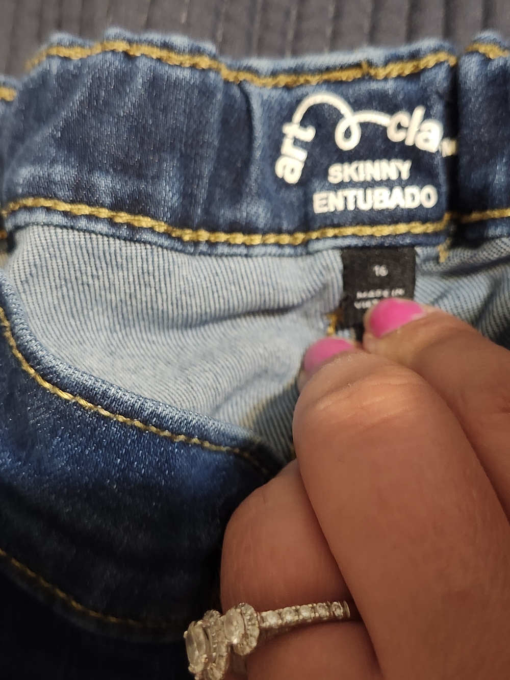 Boys Size 16 Jeans - Picture 7 of 9